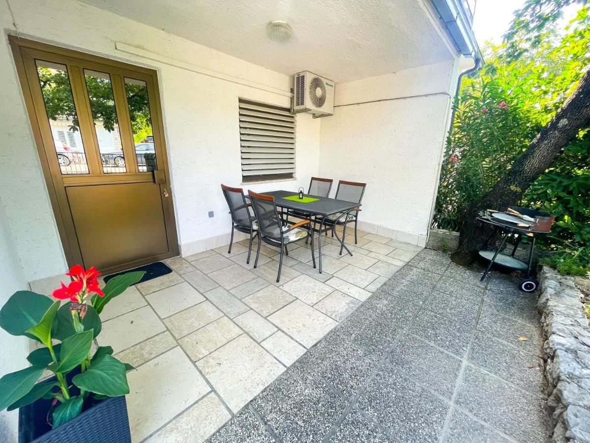 Apartmani Irena Jadranovo Exterior foto
