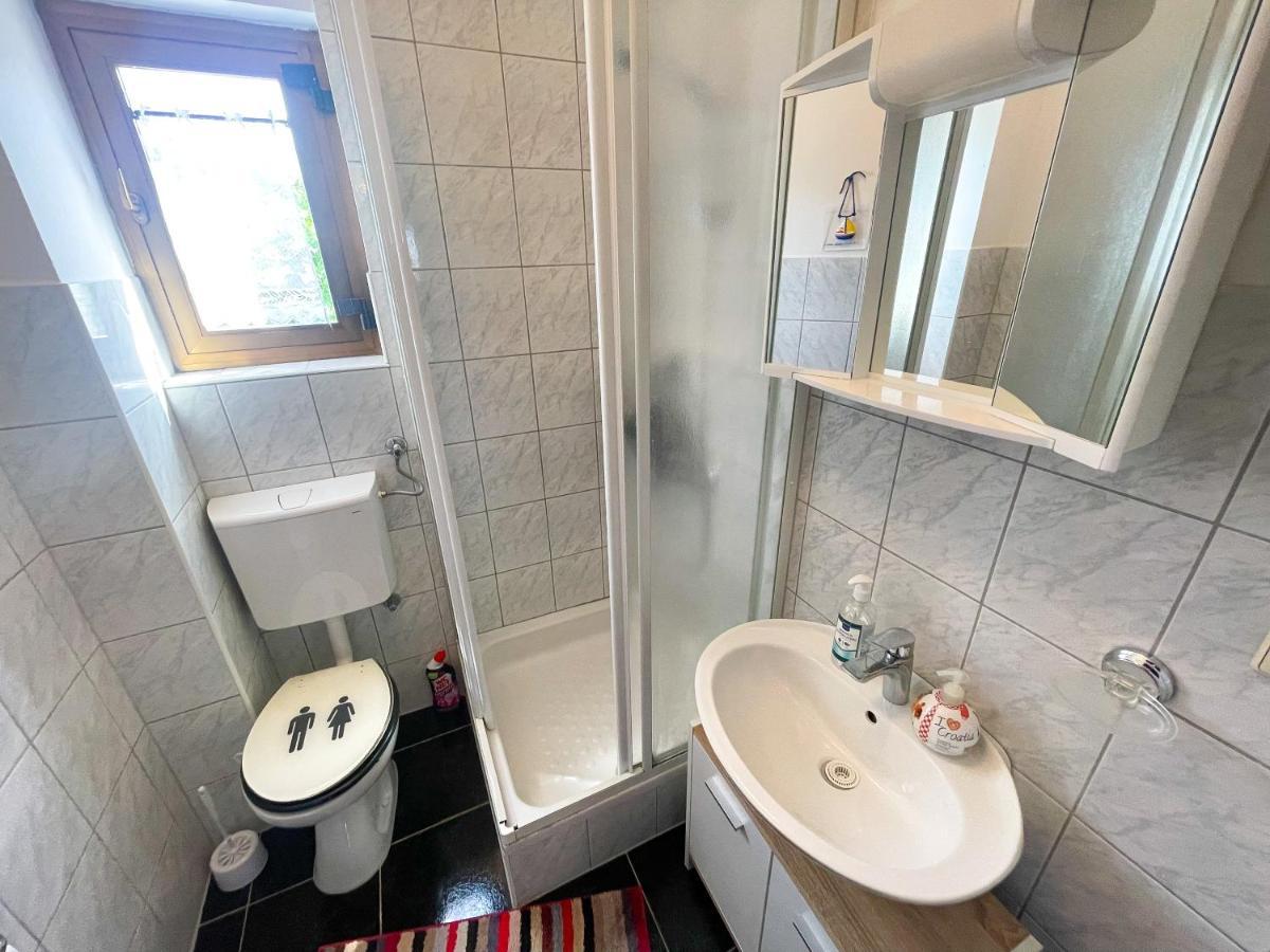 Apartmani Irena Jadranovo Exterior foto